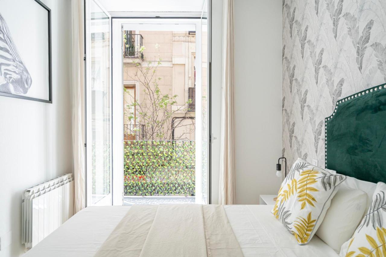 For You Rentals Elegante Y Bonito Apartamento Temporal En El Corazon De Madrid Inf1C Exteriör bild